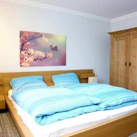 Διαμέρισμα Spacious In With Private Pool *